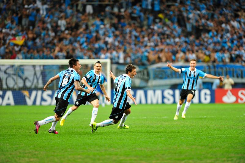 Gol de Elano contribuiu para o Grêmio se manter na competição:imagem 10