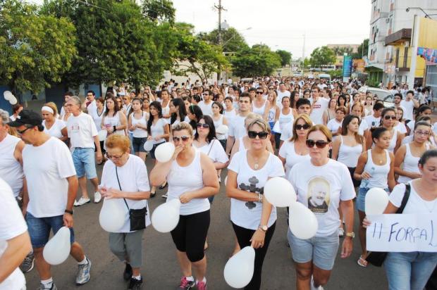 Manifestação em solidariedade às vítimas do incêndio em Santa Maria Herzem Castanini/Especial Manifestação em solidariedade às vítimas do incêndio em Santa Maria Herzem Castanini/Especial