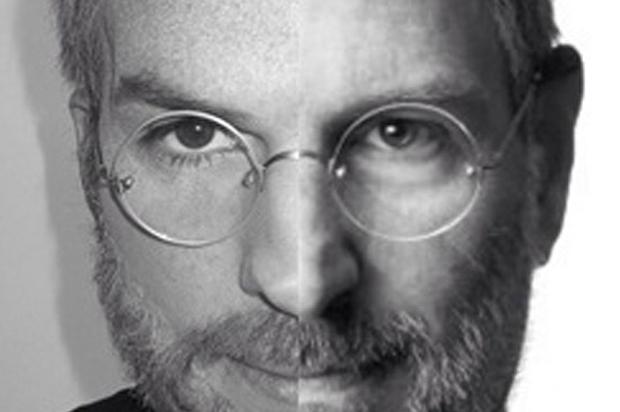Maquiagem deixa ator Ashton Kutcher idêntico a Steve Jobs Twitter/Reprodução