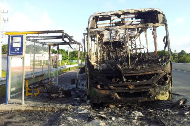 Ônibus e carros queimados, além de ataques a bases da Polícia: SC tem pelo menos 20 ataques desde quarta-feira Jessé Giotti/Agencia RBS