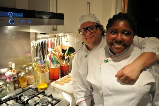 Chefs brasileiros oferecem jantares exclusivos para turistas em Paris Gustavo Mattos/Divulgação