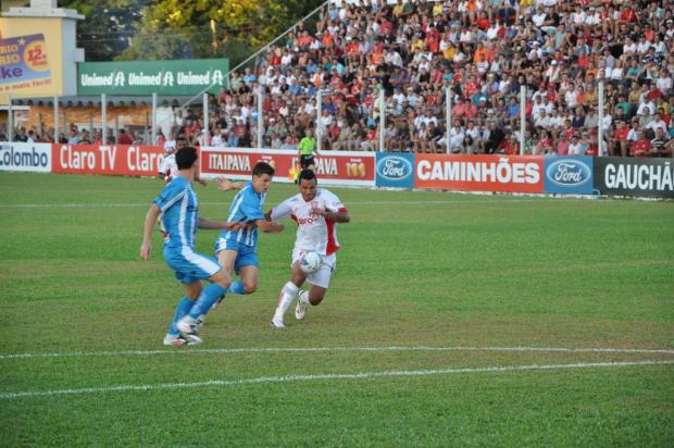 São Luiz vence o Novo Hamburgo e está em terceiro lugar no Grupo 2 Abel Oliveira/Especial São Luiz vence o Novo Hamburgo e está em terceiro lugar no Grupo 2 Abel Oliveira/Especial