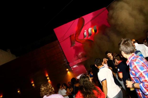Confira fotos feitas minutos após o início do incêndio na boate Kiss Fernanda Bona/Arquivo Pessoal Confira fotos feitas minutos após o início do incêndio na boate Kiss Fernanda Bona/Arquivo Pessoal