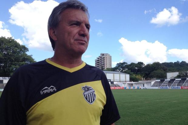 Tonho Gil é confirmado como novo técnico do Santa Cruz Vanessa Kannenberg/Agência RBS Tonho Gil é confirmado como novo técnico do Santa Cruz Vanessa Kannenberg/Agência RBS
