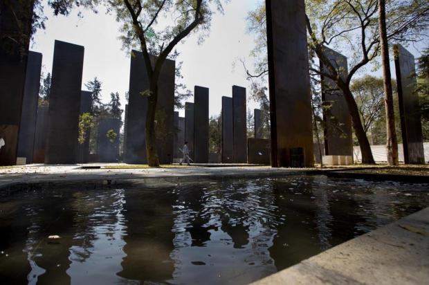 Homenagem aos mortos pelo tráfico de drogas gera polêmica na Cidade do México Josh Haner/NYTNS