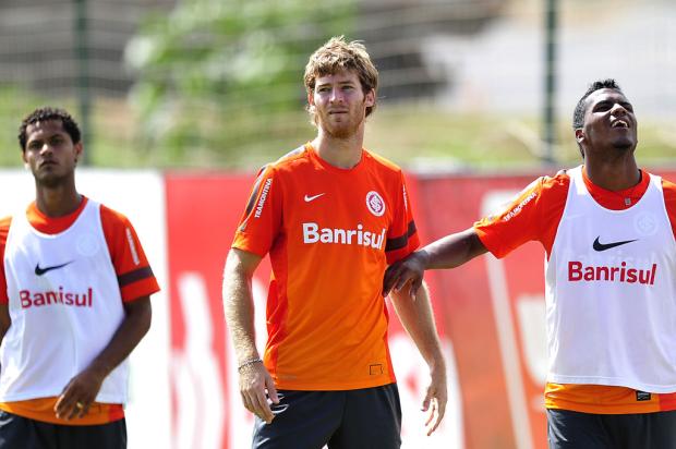 Bolatti conversa com Dunga e confirma negociação para sua saída do Inter Diego Vara/Agência RBS/