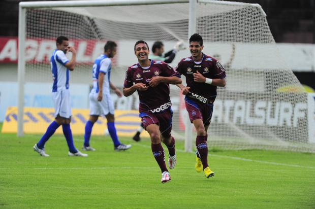 Caxias vence o Esportivo por 3 a 2 no Estádio Centenário Porthus Junior /Agência RBS