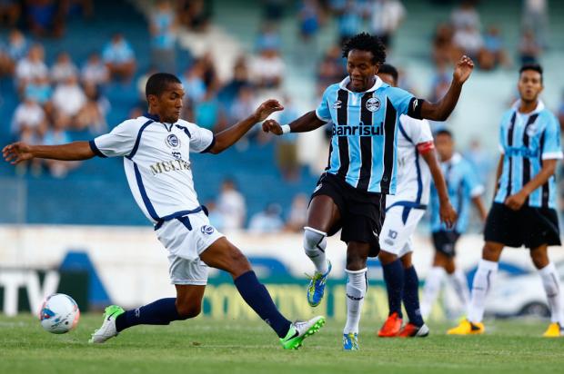 Com golaço de Bertoglio, Grêmio bate o São José por 5 a 1 no Olímpico Ricardo Duarte/ Com golaço de Bertoglio, Grêmio bate o São José por 5 a 1 no Olímpico Ricardo Duarte/