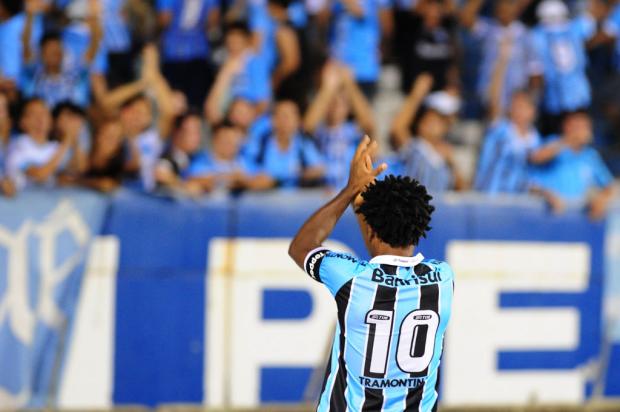 Pará e Zé Roberto são destaques em goleada do Grêmio sobre o São José Fernando Gomes/