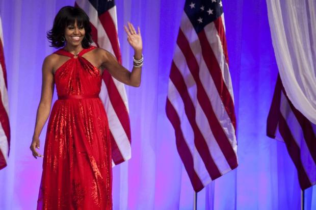 Como Michelle Obama mudou a relação entre a moda e a política Leslye Davis/NYTNS Como Michelle Obama mudou a relação entre a moda e a política Leslye Davis/NYTNS