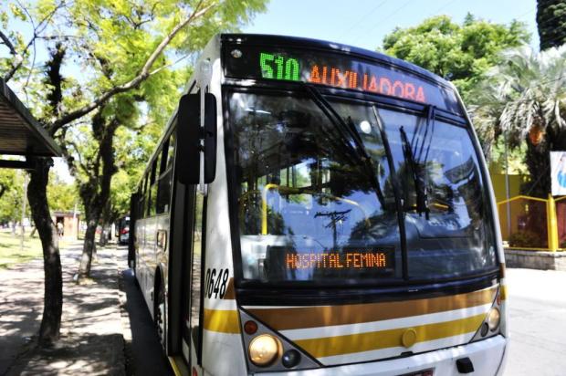 Gangues de batedores de carteiras agem nas linhas de transporte coletivo da Capital Marcelo Oliveira/Agencia RBS
