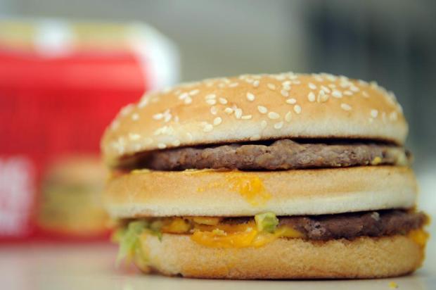Mesas de McDonalds na Noruega têm mais bactérias que banheiros Guto Kuerten/Agencia RBS Mesas de McDonalds na Noruega têm mais bactérias que banheiros Guto Kuerten/Agencia RBS