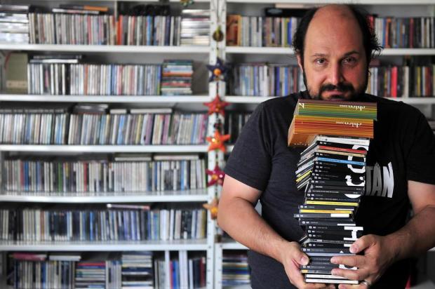 Livros e CDs sem uso podem renovar o acervo de instituições culturais ou virar moeda de troca Tadeu Vilani/Agencia RBS