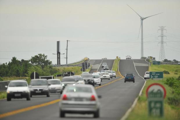 Aumenta movimento durante a tarde nas rodovias gaúchas que dão acesso às praias Félix Zucco/Agencia RBS Aumenta movimento durante a tarde nas rodovias gaúchas que dão acesso às praias Félix Zucco/Agencia RBS
