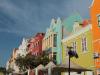 As casas coloridas em estilo holandês são a marca de Willemstad, capital de Curaçao
