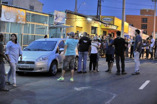 Homem é morto em tentativa de assalto no Bairro Estância Velha, em Canoas André Feltes/Agencia RBS