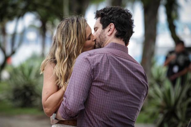 Personagens de "Salve Jorge" se dedicam a outros romances para curar feridas PEDRO CURI/TV Globo/Divulgação Personagens de "Salve Jorge" se dedicam a outros romances para curar feridas PEDRO CURI/TV Globo/Divulgação