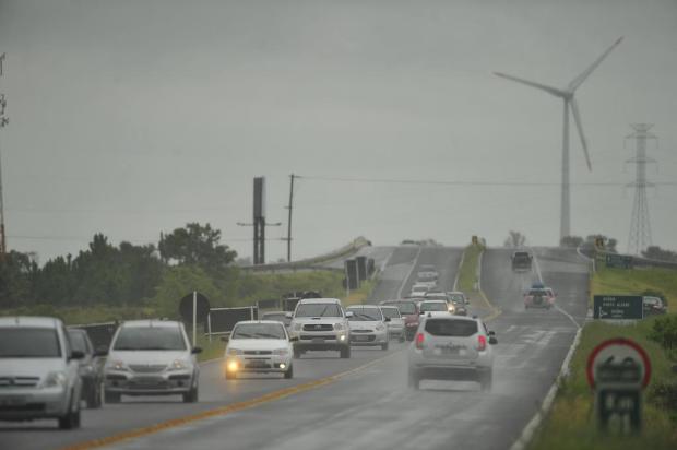 Movimento se intensifica na Estrada do Mar Félix Zucco/Agencia RBS