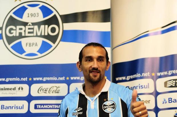 LDU ameaça acionar a Fifa, mas Grêmio não teme perder Barcos Emílio Pedroso/Agencia RBS