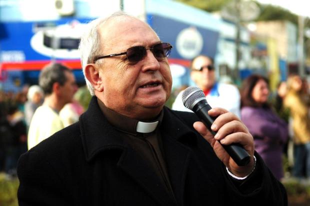"A saída era esperada", diz Dom Zeno sobre renúncia do Papa Miro de Souza/Agencia RBS "A saída era esperada", diz Dom Zeno sobre renúncia do Papa Miro de Souza/Agencia RBS