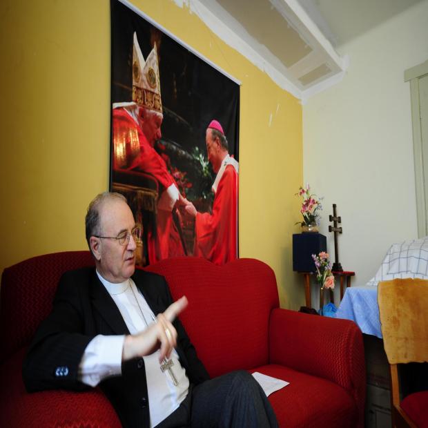 Dom Hélio avalia como "surpreendente, mas compreensível" a renúncia do Papa Bento 16 Lauro Alves/Agencia RBS
