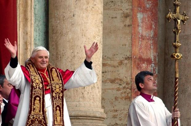 Em discurso, Bento XVI declarou ser "incapaz de exercer" o ministério Ver Descrição/Ver Descrição