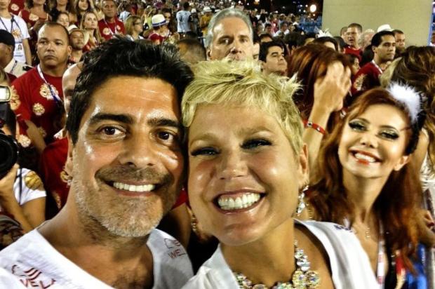 Junno Andrade se declara para Xuxa no Facebook Facebook/Reprodução Junno Andrade se declara para Xuxa no Facebook Facebook/Reprodução