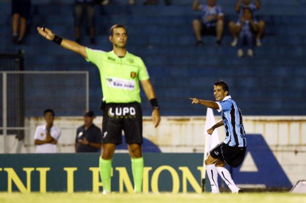 Cotação ZH: Confira a avaliação dos jogadores do Grêmio na vitória sobre o Santa Cruz Ricardo Duarte/