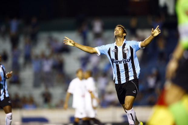 Willian José comemora primeiros gols com a camisa do Grêmio: "Tirei o peso das costas" Ricardo Duarte/ Willian José comemora primeiros gols com a camisa do Grêmio: "Tirei o peso das costas" Ricardo Duarte/