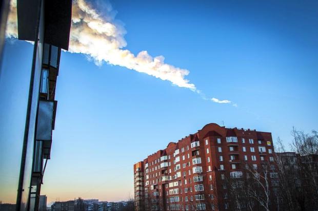 Queda de meteoritos deixam centenas de feridos na Rússia Oleg Kargopolov/AFP