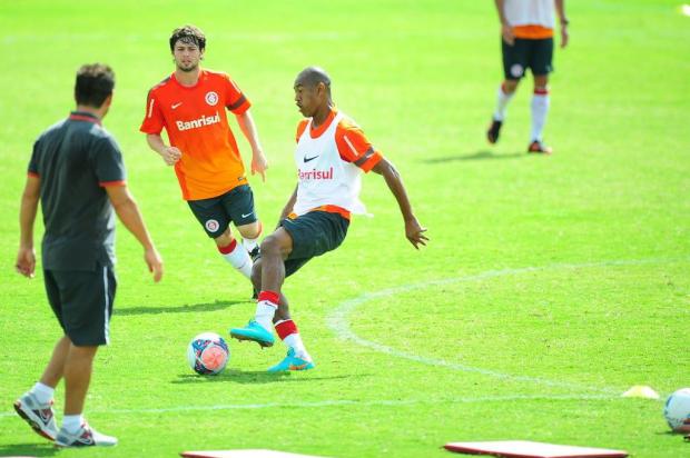 Treino encaminha time misto do Inter para enfrentar o Cruzeiro no domingo Jean Schwarz/Agencia RBS Treino encaminha time misto do Inter para enfrentar o Cruzeiro no domingo Jean Schwarz/Agencia RBS