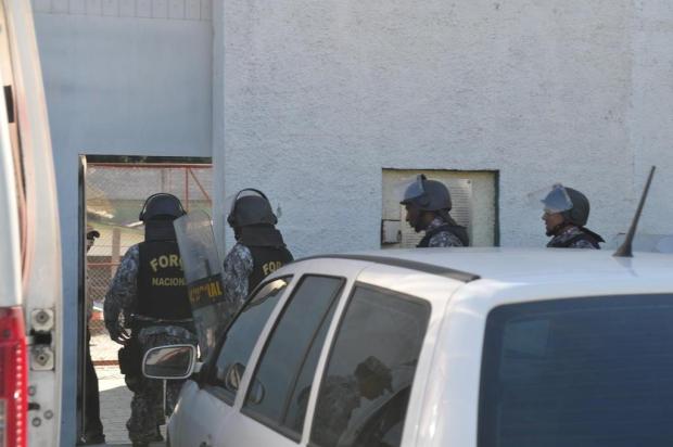 Policiais da Força Nacional permanecem no Presídio Regional de Blumenau Lucas Amorelli/Agencia RBS Policiais da Força Nacional permanecem no Presídio Regional de Blumenau Lucas Amorelli/Agencia RBS