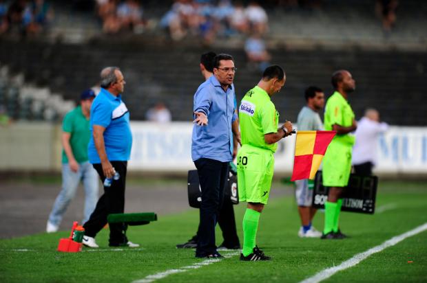 Após vaias e cobranças da torcida, Luxa justifica: "Não temos uma equipe pronta" Mauro Vieira/