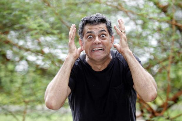 Em 'Louco por Elas', urso de pelúcia provoca ataque emotivo em Léo Roberto Moreyra/Agência O Globo Em 'Louco por Elas', urso de pelúcia provoca ataque emotivo em Léo Roberto Moreyra/Agência O Globo