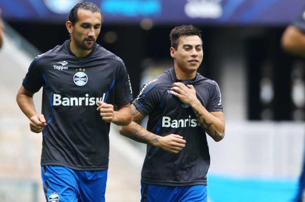 Contra o Flu, Grêmio inicia com Fernando no meio e Barcos na frente Lucas Uebel/Grêmio/Divulgação/