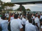 Funcionários da linha de ônibus Restinga fazem protesto em Porto Alegre Mauro Saraiva Jr./Agencia RBS Funcionários da linha de ônibus Restinga fazem protesto em Porto Alegre Mauro Saraiva Jr./Agencia RBS