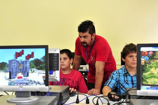 Escolas usam os games para ensinar Tadeu Vilani/Agencia RBS