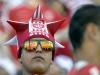 Torcedores se acomodam para o clássico.