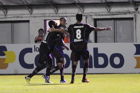 Depois de ficar um ano afastado por lesão, Michel comemora primeiro gol com a camisa do Caxias (Porhus Junior/ Agência RBS/)