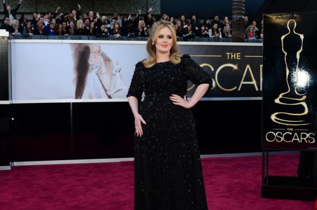 Adele deve gravar nova trilha de 007 Frederic J. Brown/AFP