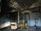 Proprietário estima prejuízo de R$ 60 mil após incêndio na fábrica de cadeiras, em Palhoça Betina Humeres/Agencia RBS
