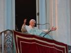 Bento XVI deixa o Vaticano e chega a Castel Gandolfo VINCENZO PINTO/AFP