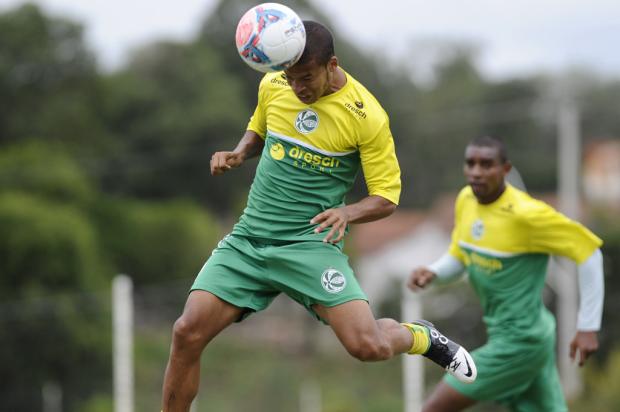 Destaque do Juventude no Gauchão, meia Rogerinho é sondado pelo Vasco Porthus Junior / Destaque do Juventude no Gauchão, meia Rogerinho é sondado pelo Vasco Porthus Junior /