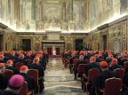 Ainda sem favorito para substituir Bento XVI, cardeais recebem nesta sexta-feira convocação oficial para o conclave AFP Photo/OSSERVATORE ROMANO