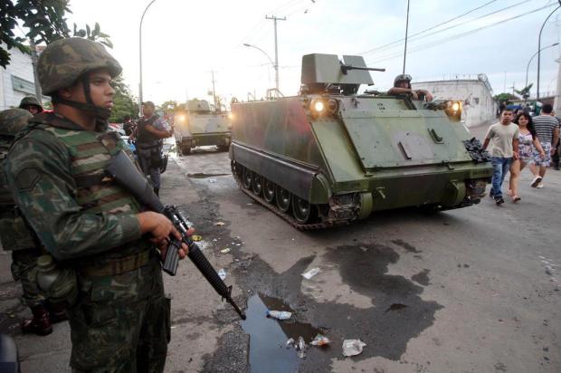 Ocupação das favelas do Caju e Barreira do Vasco, no Rio de Janeiro, é tranquila Marcos de Paula/Estadão Conteúdo Ocupação das favelas do Caju e Barreira do Vasco, no Rio de Janeiro, é tranquila Marcos de Paula/Estadão Conteúdo