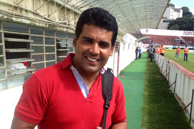 Antes de a bola rolar, três gerações de ídolos do Inter se encontram em Caxias Alexandre Ernst/ Antes de a bola rolar, três gerações de ídolos do Inter se encontram em Caxias Alexandre Ernst/