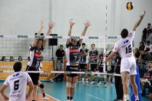 Canoas supera o UFJF-MG por 3 sets a 2 pela Superliga masculina de vôlei Fernando Potrick/Divulgação Móveis Kappesberg/Canoas