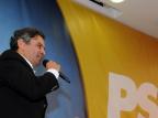 Aécio Neves diz que Dilma tirou os olhos de 2013 Gabinete de Aécio Neves/Divulgação Aécio Neves diz que Dilma tirou os olhos de 2013 Gabinete de Aécio Neves/Divulgação