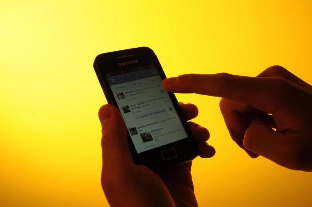 Vendas de smartphones devem superar as de celulares em 2013 Ricardo Duarte/Agencia RBS