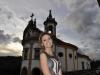 "A cidade histórica de Ouro Preto é um passeio imperdível, pela sua bela arquitetura e belezas naturais. Na foto apreciando um pôr do sol na frente da Igreja Nossa Senhora do Rosário dos Pretos"  Aline Alves Coelho de Brasília, DF